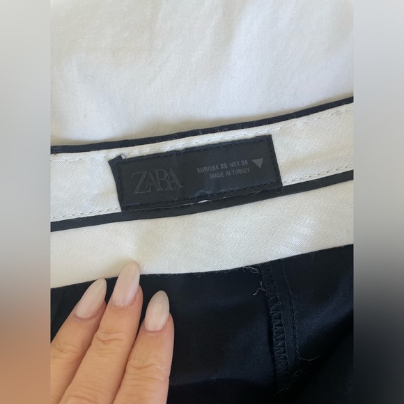 Zara Black Pleated Skirt - Picture 3 of 6